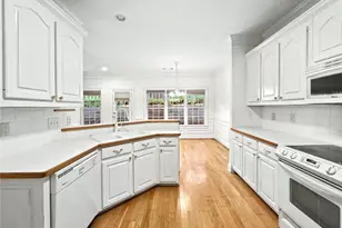 2340 Stockton Walk Ln, Snellville, GA 30078 - Photo 13