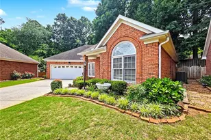 2340 Stockton Walk Ln, Snellville, GA 30078 - Photo 3