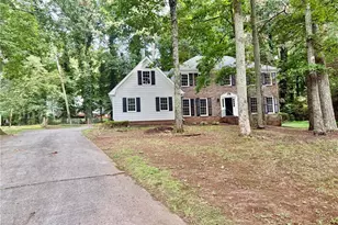 1367 Arlene Ct SW, Lilburn, GA 30047 - Photo 3