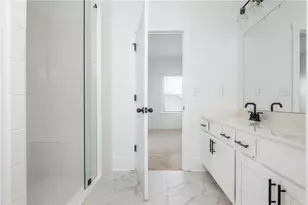 1517 Layton Ln NW, Atlanta, GA 30318 - Photo 9