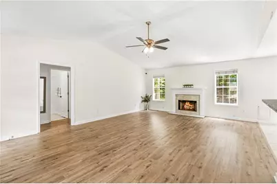 4340 Oak Creek Drive, Gainesville, GA 30506 - Photo 5