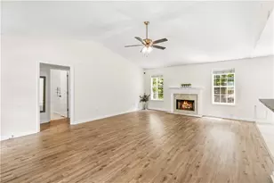 4340 Oak Creek Dr, Gainesville, GA 30506 - Photo 5
