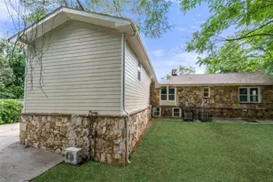 1721 Hortense Pl NW, Atlanta, GA 30318 - Photo 31