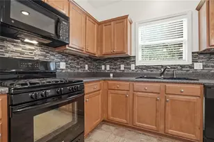 4122 Creekrun Cir, Buford, GA 30519 - Photo 15