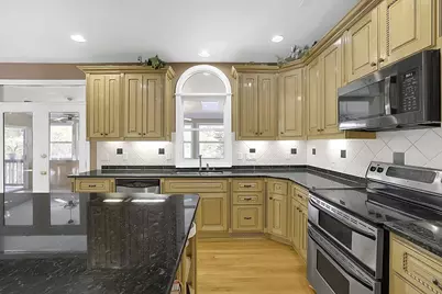 1340 Eryn Circle, Suwanee, GA 30024 - Photo 15