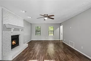 1304 Oakwood Rd, Jonesboro, GA 30236 - Photo 3