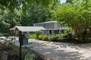 212 Kings Row, Marietta, GA 30067 - Photo 5