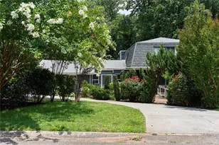212 Kings Row, Marietta, GA 30067 - Photo 3