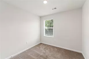 8339 Columbia Ct, Palmetto, GA 30268 - Photo 9