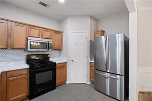 1950 Durwood Ln, Duluth, GA 30096 - Photo 7