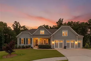 386 Kentucky Ct, Hoschton, GA 30548 - Photo 1