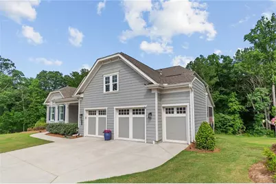 386 Kentucky Court, Hoschton, GA 30548 - Photo 3