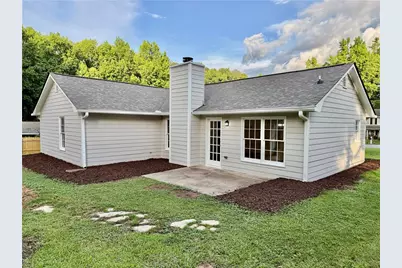 2060 Darrel Lane, Lawrenceville, GA 30046 - Photo 11