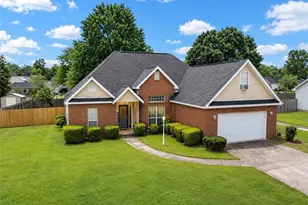 225 Autumn Woods Dr, Warner Robins, GA 31088 - Photo 1