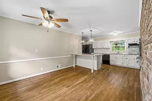 4943 Vernon Oaks Dr, Dunwoody, GA 30338 - Photo 9