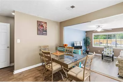 916 Forest Pointe Way, Jonesboro, GA 30238 - Photo 9
