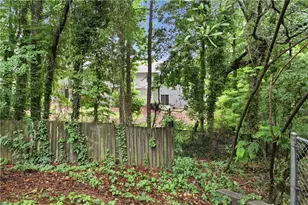 2025 Shawn Wayne Cir SE, Atlanta, GA 30316 - Photo 25