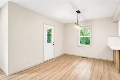 2585 Amelia Avenue, Decatur, GA 30032 - Photo 11