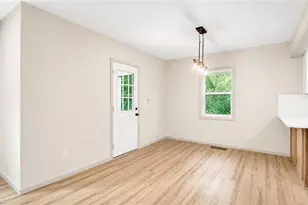 2585 Amelia Ave, Decatur, GA 30032 - Photo 11