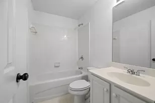1318 Village Terrace Ct, Dunwoody, GA 30338 - Photo 33