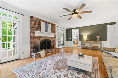3560 Saxon Way, Marietta, GA 30062 - Photo 13
