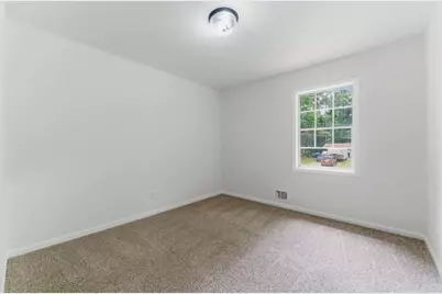 5824 Oakleaf Way, Stone Mountain, GA 30087 - Photo 15