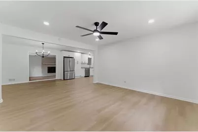5824 Oakleaf Way, Stone Mountain, GA 30087 - Photo 3