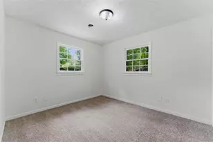5824 Oakleaf Way, Stone Mountain, GA 30087 - Photo 13