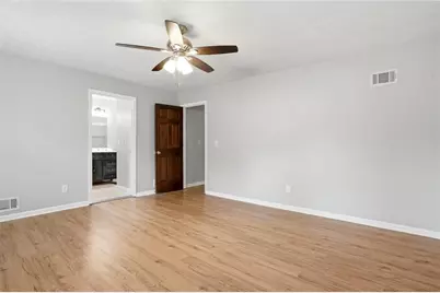 5323 Rockborough Trail, Stone Mountain, GA 30083 - Photo 15