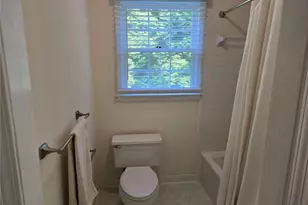 1726 W Point Cir, Marietta, GA 30068 - Photo 13