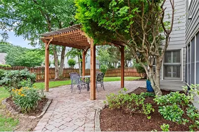 2446 Retreat Close, Marietta, GA 30066 - Photo 33
