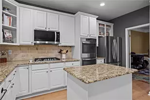 2446 Retreat Close, Marietta, GA 30066 - Photo 13