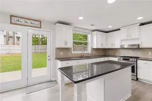 4096 Water Mill Dr, Buford, GA 30519 - Photo 9