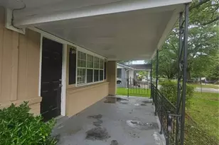 501 Ridgecrest Dr, Riverdale, GA 30274 - Photo 3