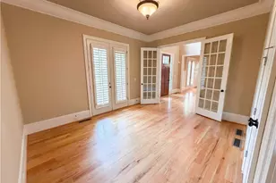 3250 Camellia Ln, Suwanee, GA 30024 - Photo 9