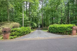 2316 Cross Creek Dr SW, Powder Springs, GA 30127 - Photo 5