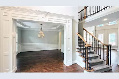 5510 Stoneleigh Drive, Suwanee, GA 30024 - Photo 7