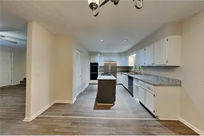 3978 Catalina Drive, Marietta, GA 30066 - Photo 7