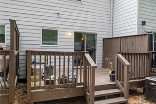 1060 Liberty Pkwy NW, Atlanta, GA 30318 - Photo 3
