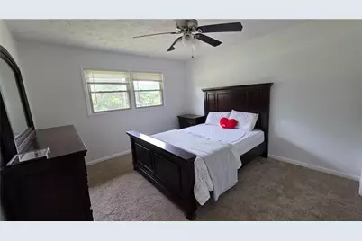 5201 Vivid Drive, Stone Mountain, GA 30087 - Photo 15