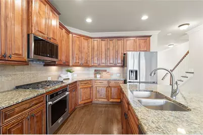 7640 Willoughby Court, Alpharetta, GA 30005 - Photo 11