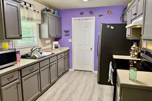 35 Edgewater Dr, Griffin, GA 30223 - Photo 7