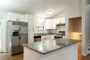 2423 Falcon Ct, Lawrenceville, GA 30043 - Photo 3