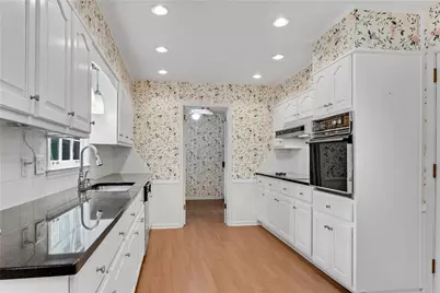 4589 Holliston Road, Dunwoody, GA 30360 - Photo 15