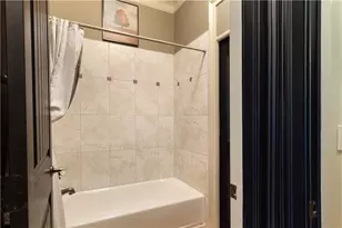 1900 Danforth Pointe Dr NE, Marietta, GA 30066 - Photo 31