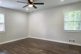 3833 Leander Ct, Tucker, GA 30084 - Photo 13