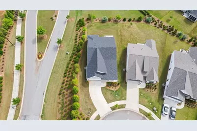 2457 Naples Street, Hoschton, GA 30548 - Photo 5