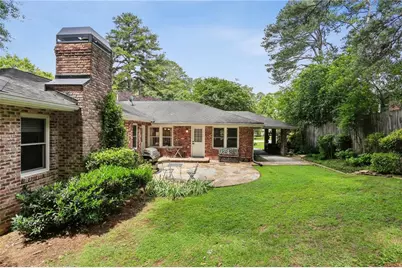 1437 N Amanda Circle NE, Atlanta, GA 30329 - Photo 37