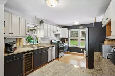 1437 N Amanda Circle NE, Atlanta, GA 30329 - Photo 7