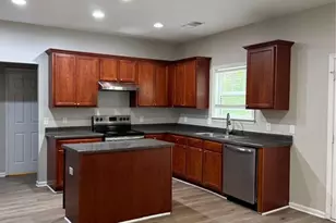 4320 Savannah Ln, Atlanta, GA 30349 - Photo 3